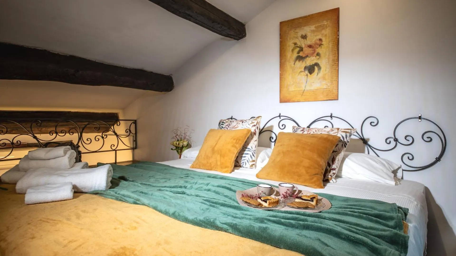 Romantica Bocca Della Verita Apartment